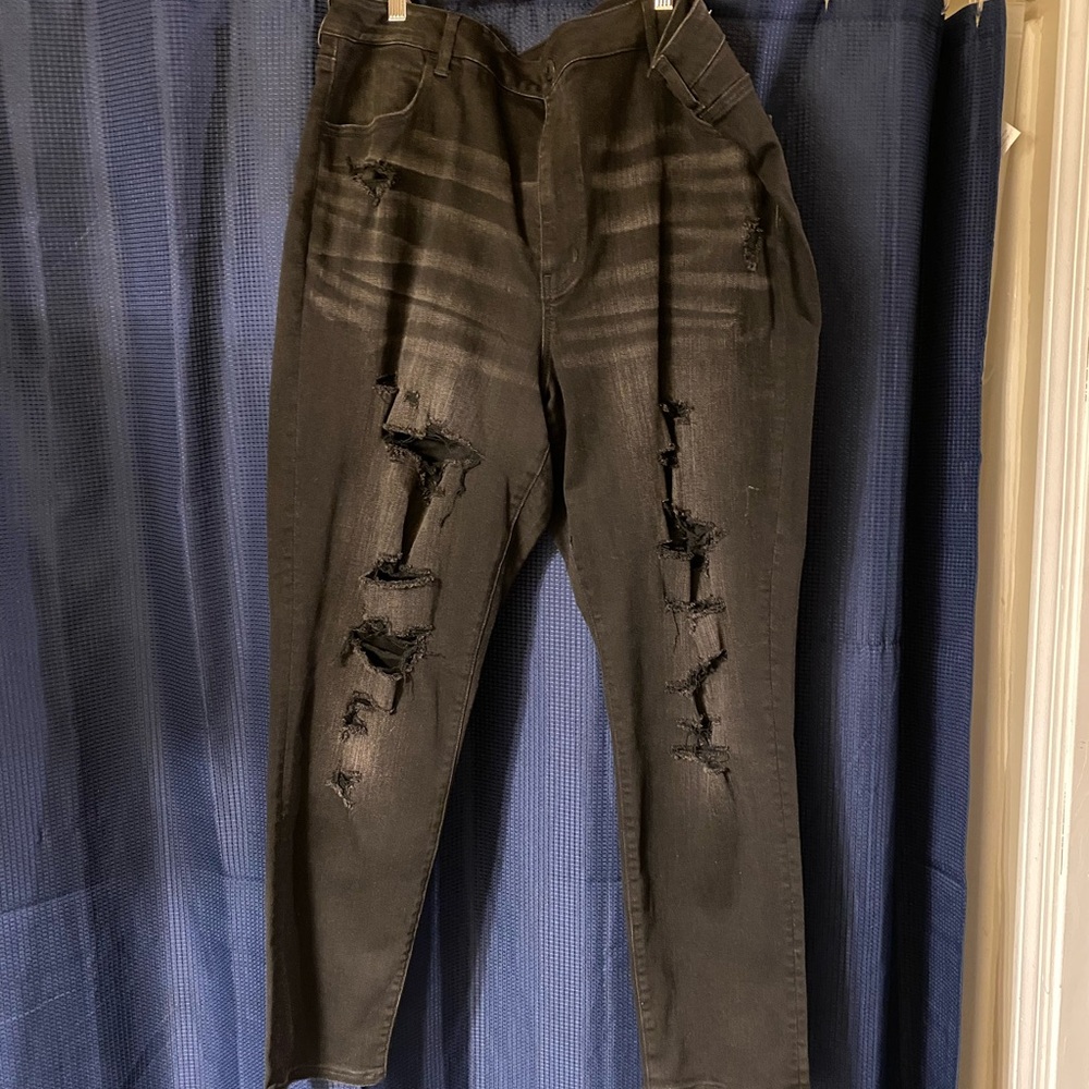 American Eagle size 22 black jeans with stretch. Not faded